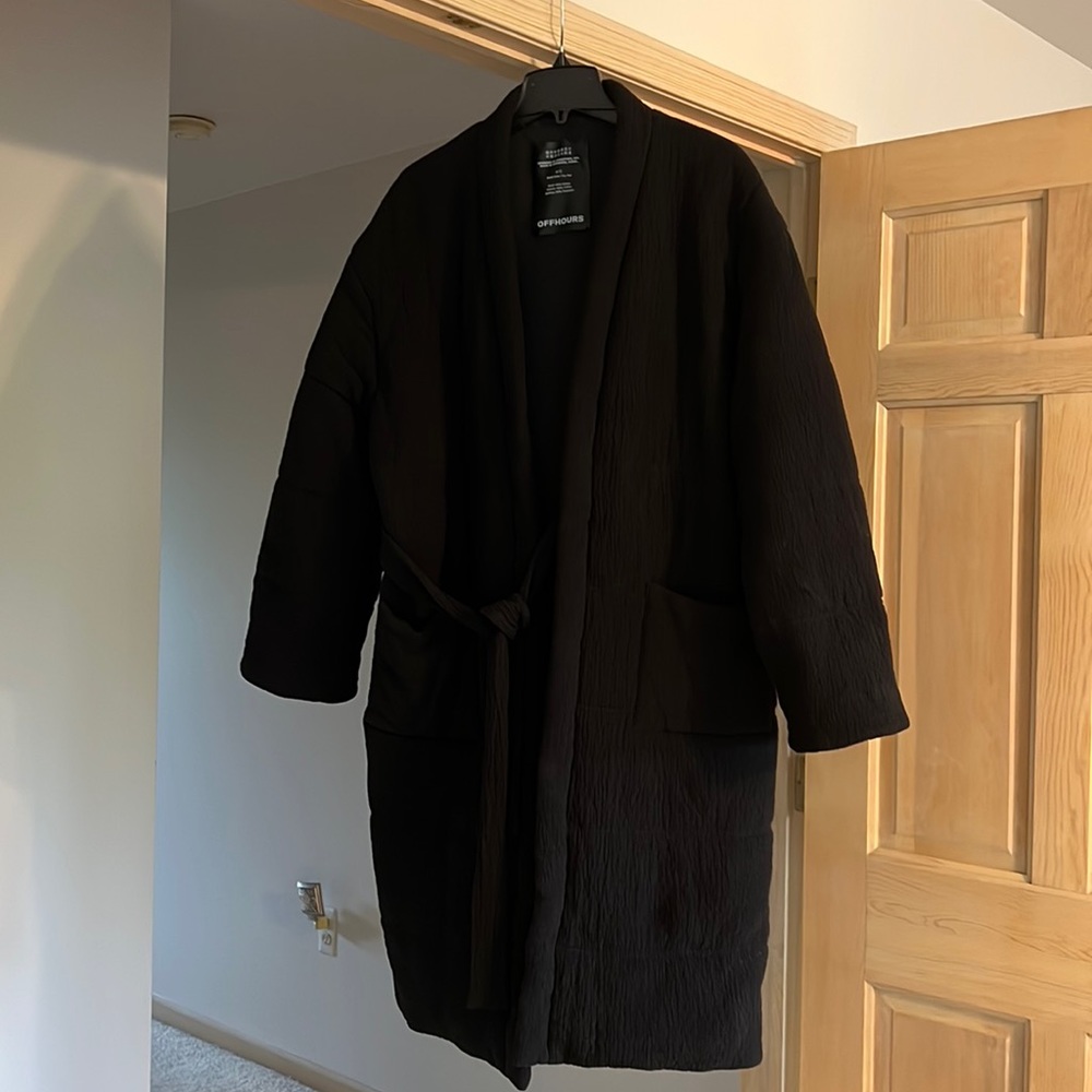 Offhours homecoat